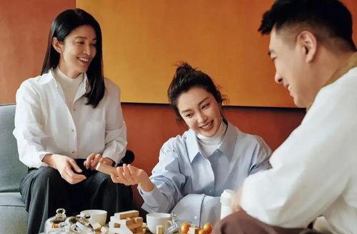 为了吃瓜进娱乐圈